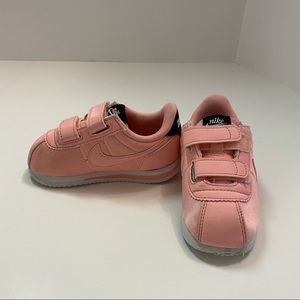 Nike kids Pink Velcro Close Sneaker